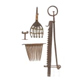 Kamins&auml;ge, Fischspeer, Flachsrechen und Fensterknebel, deutsch, 17./18. Jhdt.
