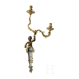 Feuervergoldeter zweiflammiger Wandleuchter mit Putto, Frankreich, 19. Jhdt.