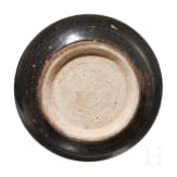 Vase mit Prunus-Zweig, China, 12. - 13. Jhdt.