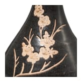 Vase mit Prunus-Zweig, China, 12. - 13. Jhdt.