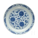 Blau-wei&szlig;e Schale mit Xuantong-Marke, China, 1908-12