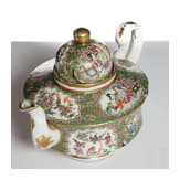 Famille-Rose-Teekanne, China, sp&auml;te Qing-Dynastie, Ende 19. Jhdt.