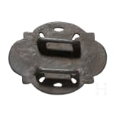 Pferdegeschirrbeschlag mit Emaille- und Silbereinlagen, keltisch, 1. Jhdt. v. - 1. Jhdt. n. Chr.