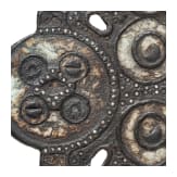 Pferdegeschirrbeschlag mit Emaille- und Silbereinlagen, keltisch, 1. Jhdt. v. - 1. Jhdt. n. Chr.