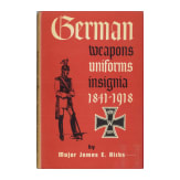 10 B&uuml;cher &uuml;ber deutsche Bewaffnung der Infanterie, Marine, Artillerie, Uniformen und Abzeichen; Loseblattsammlung