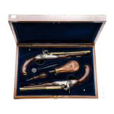 Ein Paar perkussionierte Steinschlosspistolen mit Messingl&auml;ufen, im Kasten, Bennett, London, um 1790