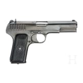 Tokarev TT 33, mit Tasche und Koppel