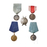 Sechs Auszeichnungen/Medaillen sowie zwei Auflagen, Russland, zwischen 1890 und 1915