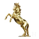 Vergoldete Bronzefigur eines steigenden Pferdes, 19. Jhdt., &auml;hnlich den Fahnenspitzen f&uuml;r Truppen des K&ouml;nigreichs beider Sizilien unter Joachim Murat (1767 - 1815)