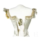 Kaiserin Elisabeth von Österreich - lindgrünes Seidenoberteil mit Perlen- und Blütenbesatz, R. Aufhauser, Wien, um 1860/70