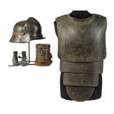 Grabenpanzer, Stahlhelm M 16 mit Stirnschild und Ausr&uuml;stungsteile