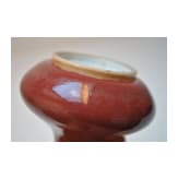 Kleine kupferrot glasierte Vase mit unterglasurblauer Yongzheng-Sechs-Zeichen-Marke, 18./19. Jhdt.
