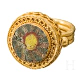 A gold ring with millefiori-inlay in Roman style, 20th century