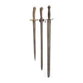 Three hunting hangers, 18th/19th century