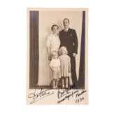 Markgraf Berthold von Baden und Prinzessin Theodora von Griechenland - gemeinsam signierte Fotopostkarte des Paares, 1936