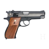 Smith & Wesson Mod. 39-2, in box