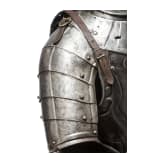 Schwarzwei&szlig;er Trabharnisch, aus alten Teilen zusammengestellt, N&uuml;rnberg, um 1560 - 1600