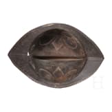 Schwarzwei&szlig;er Morion mit Lilienmotiv, deutsch, um 1600