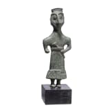 Bronzestatuette eines Mannes mit Dolch, neoelamitisch, 8. - 7. Jhdt. v. Chr.