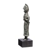Bronzestatuette einer Frau mit Halbmond, neoelamitisch, 8. - 7. Jhdt. v. Chr.