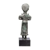 Bronzestatuette einer Frau mit Halbmond, neoelamitisch, 8. - 7. Jhdt. v. Chr.