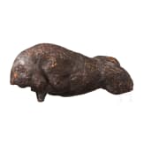 Bernsteinfigur eines liegenden Stiers, griechisch, 4. Jhdt. v. Chr.