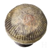 Silbergef&auml;&szlig; mit getriebenem und geritztem Dekor, griechisch, 4. Jhdt. v. Chr.
