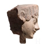 Antefix aus Ton mit Bemalungsresten, etruskisch, sp&auml;tes 6. Jhdt. v. Chr.