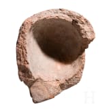Antefix aus Ton mit Bemalungsresten, etruskisch, sp&auml;tes 6. Jhdt. v. Chr.