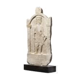 Grabstele eines Venators aus Marmor, r&ouml;misch, 3. Jhdt. n. Chr.