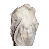 Klassizistische Marmorstatue nach dem Vorbild der hochklassischen Aphrodite des Typus "Fr&eacute;jus", um 1800 - fr&uuml;hes 19. Jhdt.