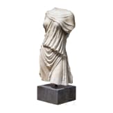 Klassizistischer Marmortorso nach dem Vorbild einer antiken Artemis-Statue, um 1800 - fr&uuml;hes 19. Jhdt.
