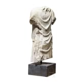 Klassizistischer Marmortorso nach dem Vorbild einer antiken Artemis-Statue, um 1800 - fr&uuml;hes 19. Jhdt.
