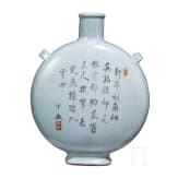 Mondflasche aus Guanware mit Qianlong-Sechszeichenmarke, China, wahrscheinlich aus der Zeit