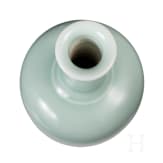 Kleine Seladon-Vase, China, wahrscheinlich 19./20. Jhdt.