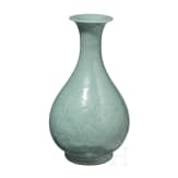 Longquan-Seladon-Yuhuchun-Vase, wohl Ming-Dynastie (1368 - 1644)