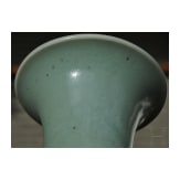 Longquan-Seladon-Yuhuchun-Vase, wohl Ming-Dynastie (1368 - 1644)