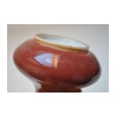 Kleine kupferrot glasierte Vase mit unterglasurblauer Yongzheng-Sechszeichenmarke, 18./19. Jhdt.