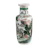 Gro&szlig;e Famille-verte-Vase mit Soldaten, China, 19./20. Jhdt.