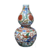 Doppelk&uuml;rbis-Wucai-Vase mit Jiajing-Sechszeichenmarke, China, 20. Jhdt.