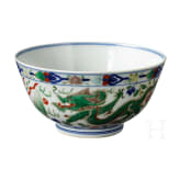 Doucai-Drachenschale mit Kangxi-Marke, wohl aus dieser Epoche