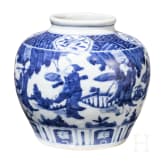 Blau-wei&szlig;e Vase mit fig&uuml;rlicher Szene mit Wanli-Sechszeichenmarke, China, wahrscheinlich aus dieser Zeit (1572 - 1620)