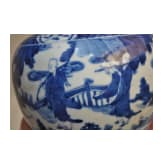 Blau-wei&szlig;e Vase mit fig&uuml;rlicher Szene mit Wanli-Sechszeichenmarke, China, wahrscheinlich aus dieser Zeit (1572 - 1620)