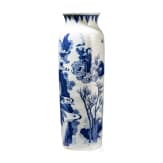 Gro&szlig;e blaue-wei&szlig;e Vase mit Soldatenszene, China, wohl Kangxi-Periode (18. Jhdt.)