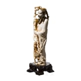 Gro&szlig;e Elfenbeinfigur Shou Xings, China, um 1900