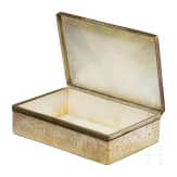 Fein geschnitzte Perlmutt-Tabatiere, chinesische Exportarbeit, um 1800