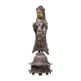 Vergoldete Bronzestatuette Avalokiteshvaras, Korea, Vereinigtes Silla (668 - 935)