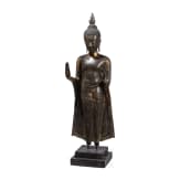 Gro&szlig;e Bronze des stehenden Buddha, Thailand, 18./19. Jhdt.