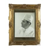 Sultan Mohammed V. von Marokko - gro&szlig;formatiges Portraitfoto mit Widmung