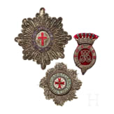 Zwei silberne Stoffsterne und ein Medaillon, 19./20. Jhdt.